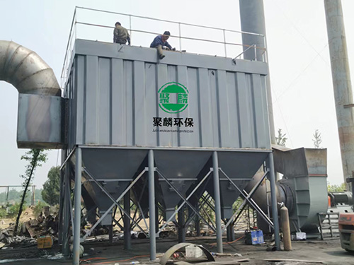 <strong>BMC型分室侧喷反吹风扁袋除尘器</strong>